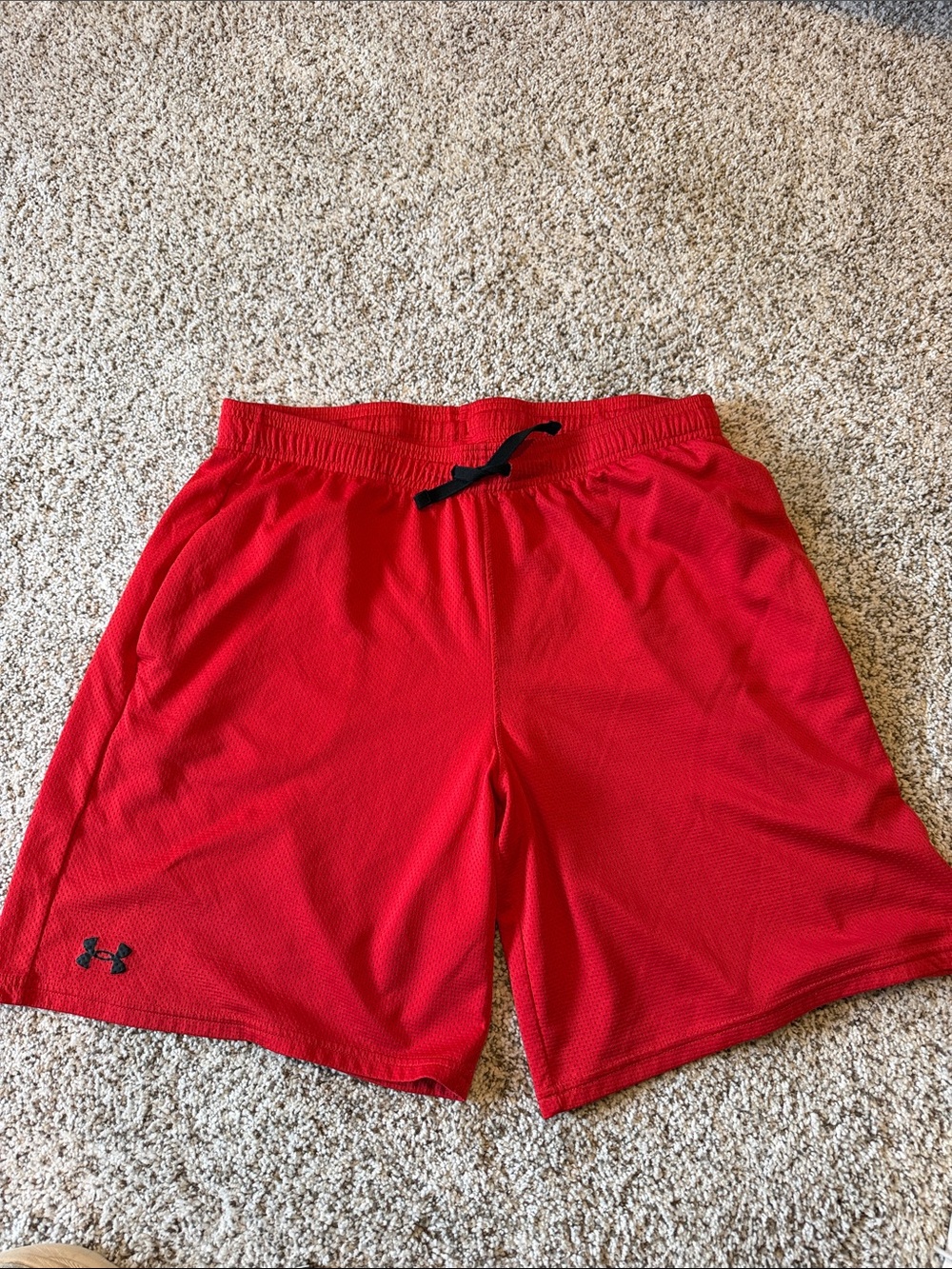 Under Armour Men’s XL Nylon Shorts – 33” Waist – Lightweight Mesh